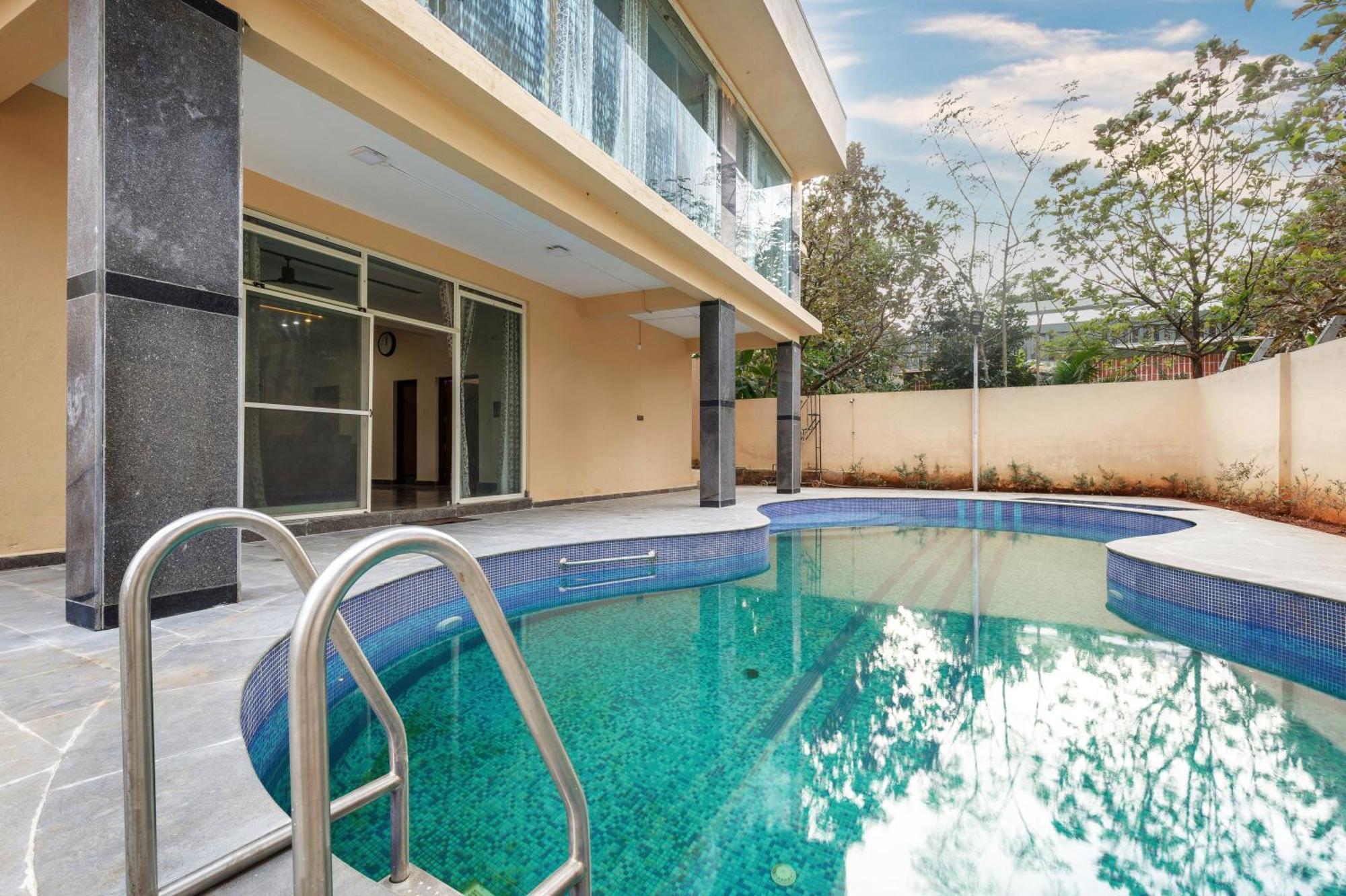 Villa Exotica By Stayjade5Bhkpoolacprojector Denkanikottai Exterior foto